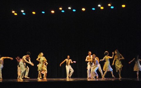 Balé da Cidade comemora aniversário no palco do Metrópole