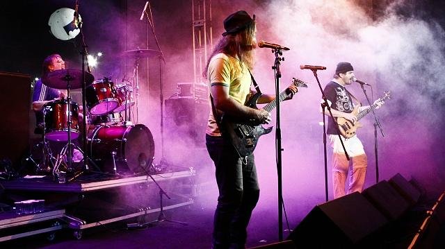 Inimigos do Rei faz show nesta quinta