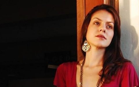 Projeto Sons da Tarde recebe show de Cinthia Jardim