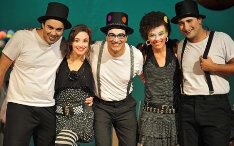 Banda Estralo faz apresentação imperdível 