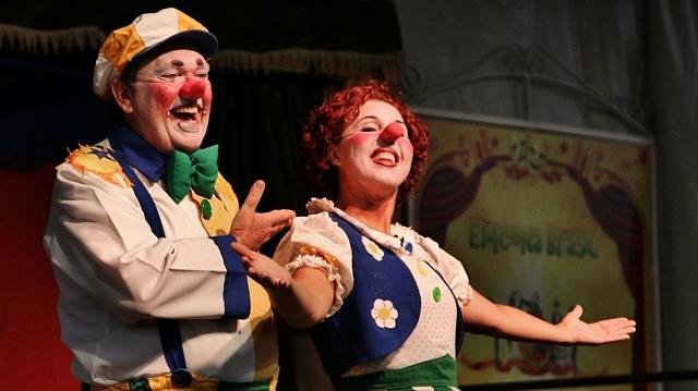 Caravana Emcena Brasil traz cultura circense para Praça Santa Terezinha 