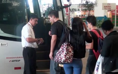 Rodoviária fica lotada para feirado