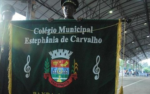 Cia De Artes Musicais Força & Garra do Colégio Municipal Estephânia de Carvalho-RJ 
