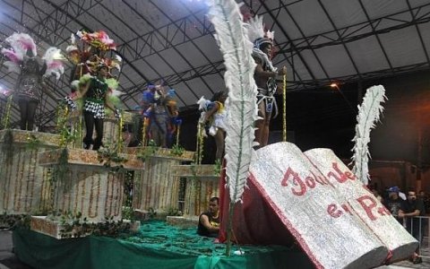 Desfile da Escola de Samba Unidos do Parque Aeroporto