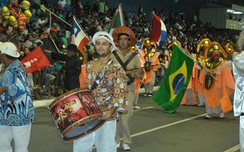 Desfile da Escola de Samba Acadêmicos do Bonfim 
