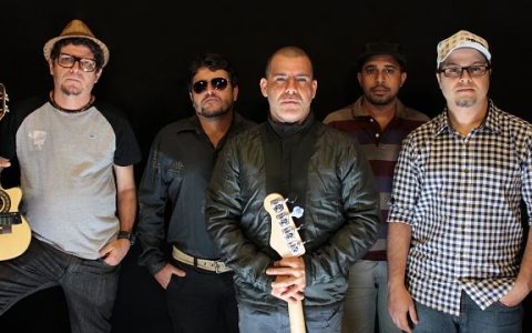 Mundo Livre S/A se apresenta na cidade
