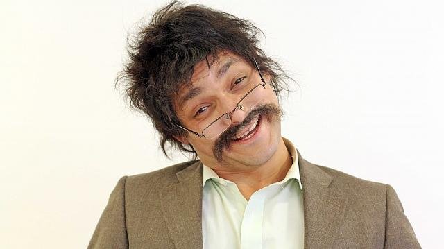 Eduardo Sterblitch retorna a Taubaté com show do Poderoso Castiga