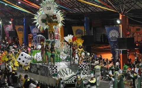 Desfile do G.C.E.S. Acadêmicos do Santa Fé 