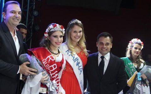 Isabela Destro é escolhida nova rainha da Festa Italiana 