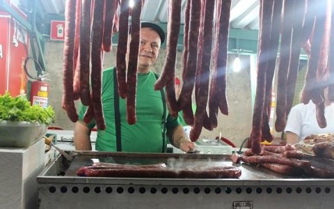Confira os melhores momentos do segundo dia da Festa Italiana