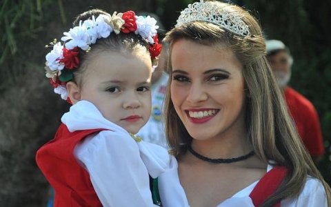 Visitantes prestigiam o último dia da Festa de Quiririm 