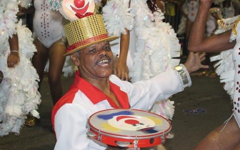 Estiva celebra centenário do samba na Avenida do Povo