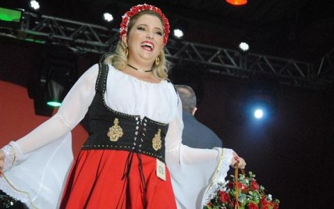 Concurso de Rainha abre oficialmente 27ª Festa Italiana de Quiririm