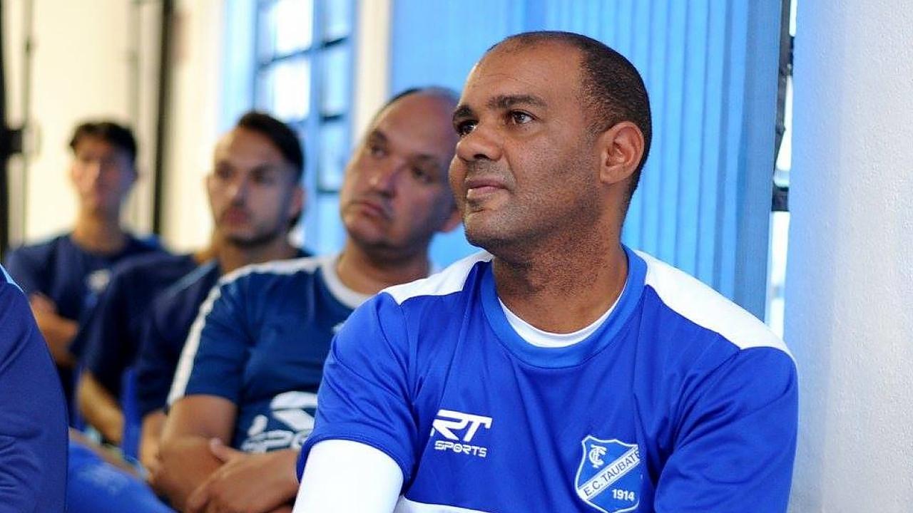 EC Taubaté anuncia dispensa de técnico após fiasco na Copa Paulista