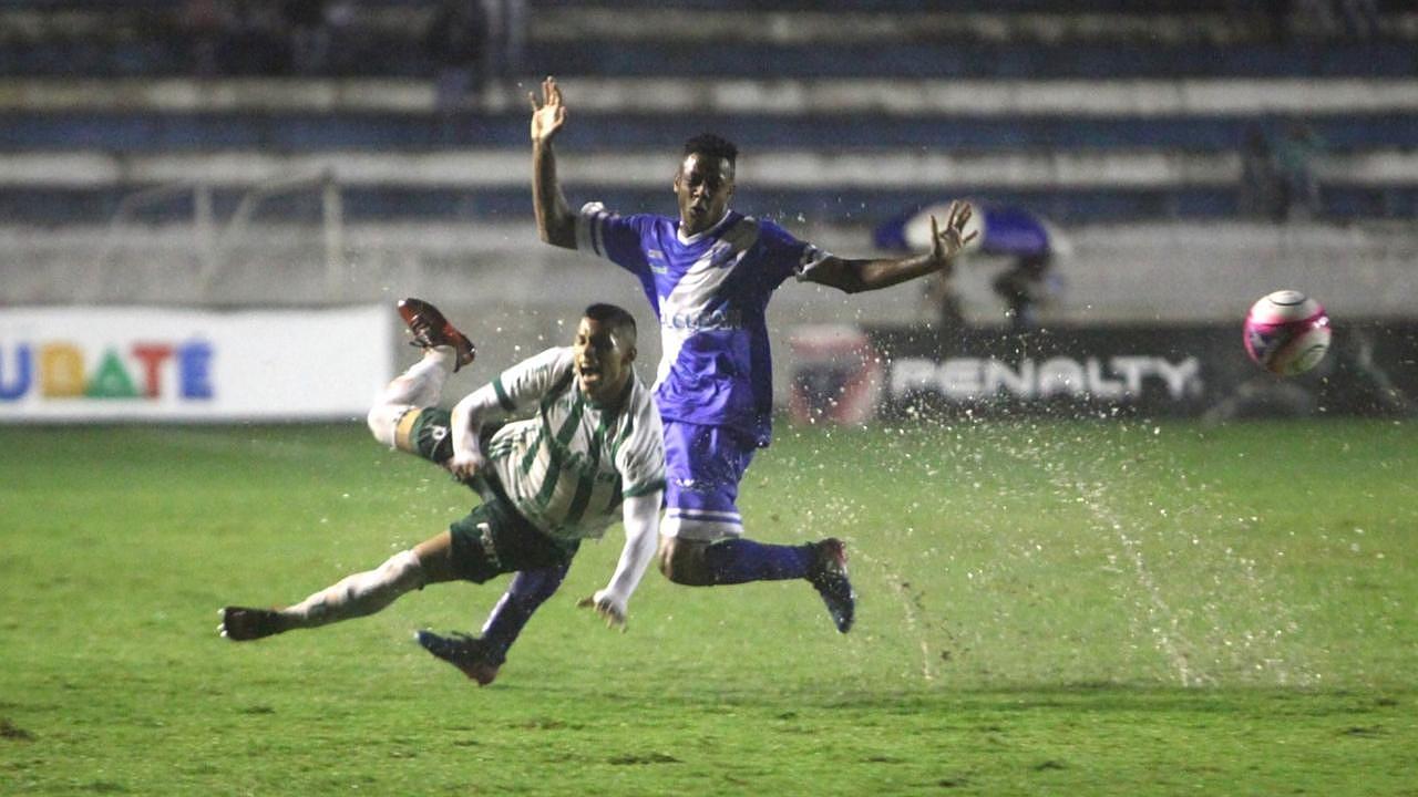 Embaixo de chuva, Taubaté empata com Palmeiras pela Copa SP 