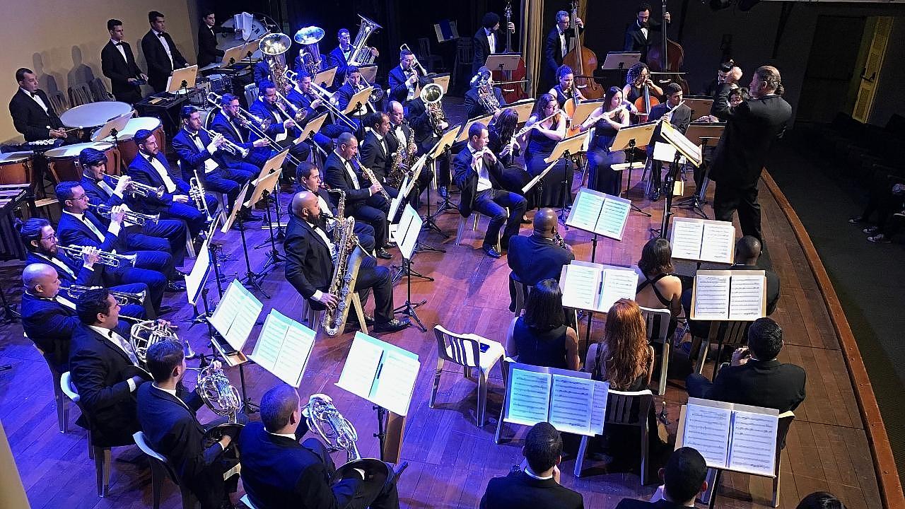 Teatro Metrópole recebe Banda Sinfônica em concerto musical