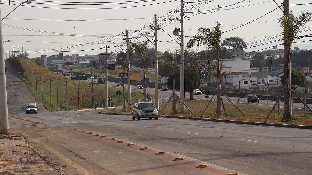 Avenida Dom Pedro será interditada para passagem de carga especial