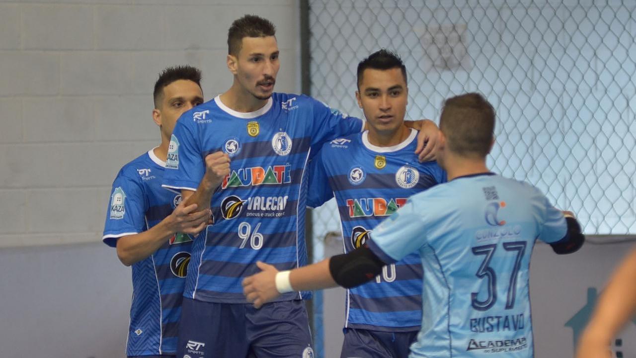 Taubaté Futsal goleia Barueri no primeiro jogo da final da Copa Paulista
