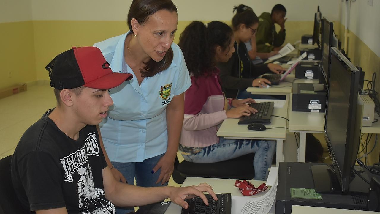 Escolas do trabalho abrem mais de 500 vagas para cursos em Taubaté