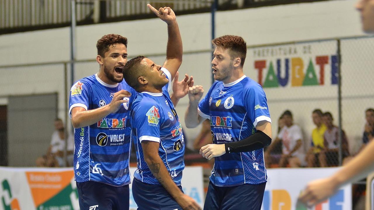 Taubaté goleia e mantém invencibilidade na Copa Paulista de Futsal