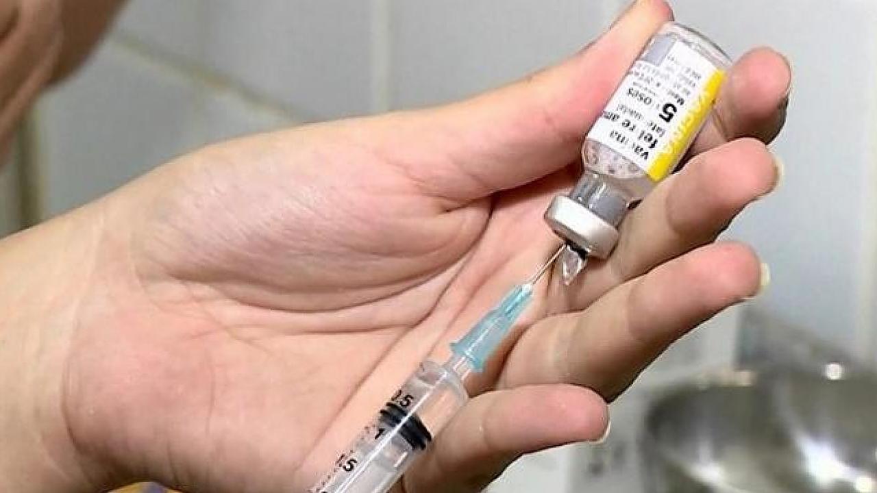 Vacinação de gripe tem horário estendido em algumas unidades de Taubaté