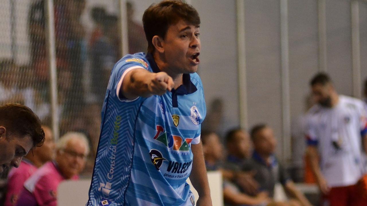 Taubaté e Intelli retomam partida suspensa da Copa Paulista de Futsal