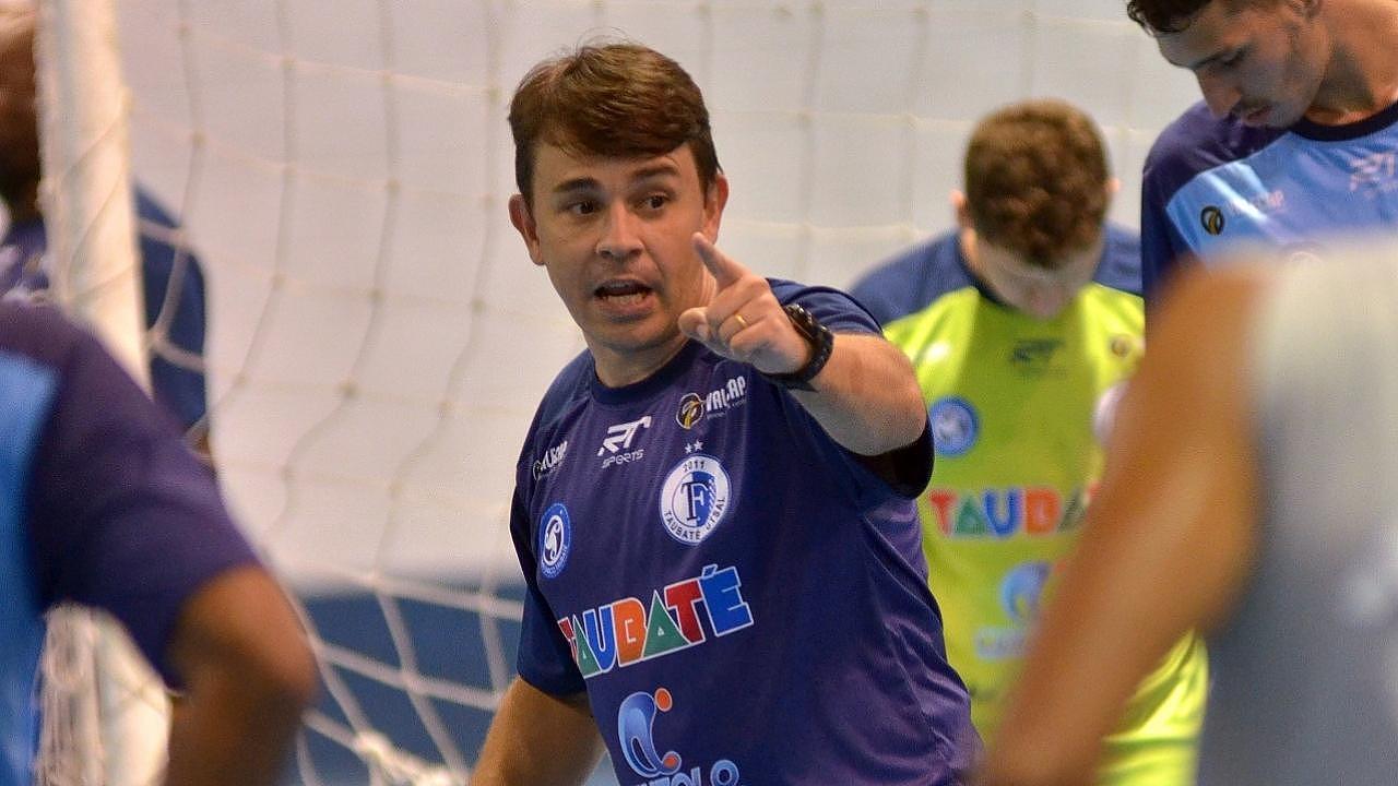 Taubaté Futsal volta aos treinos visando estreia na Liga Paulista