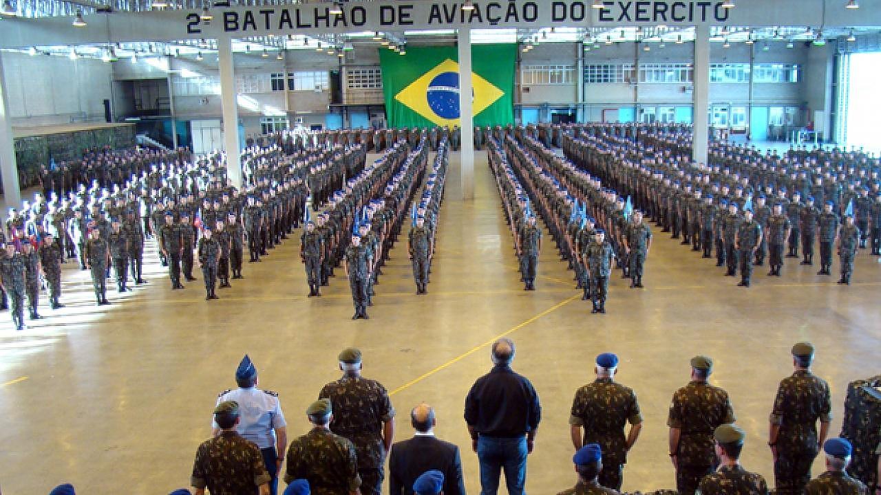 Ortiz Junior anuncia inauguração de colégio cívico-militar em Taubaté