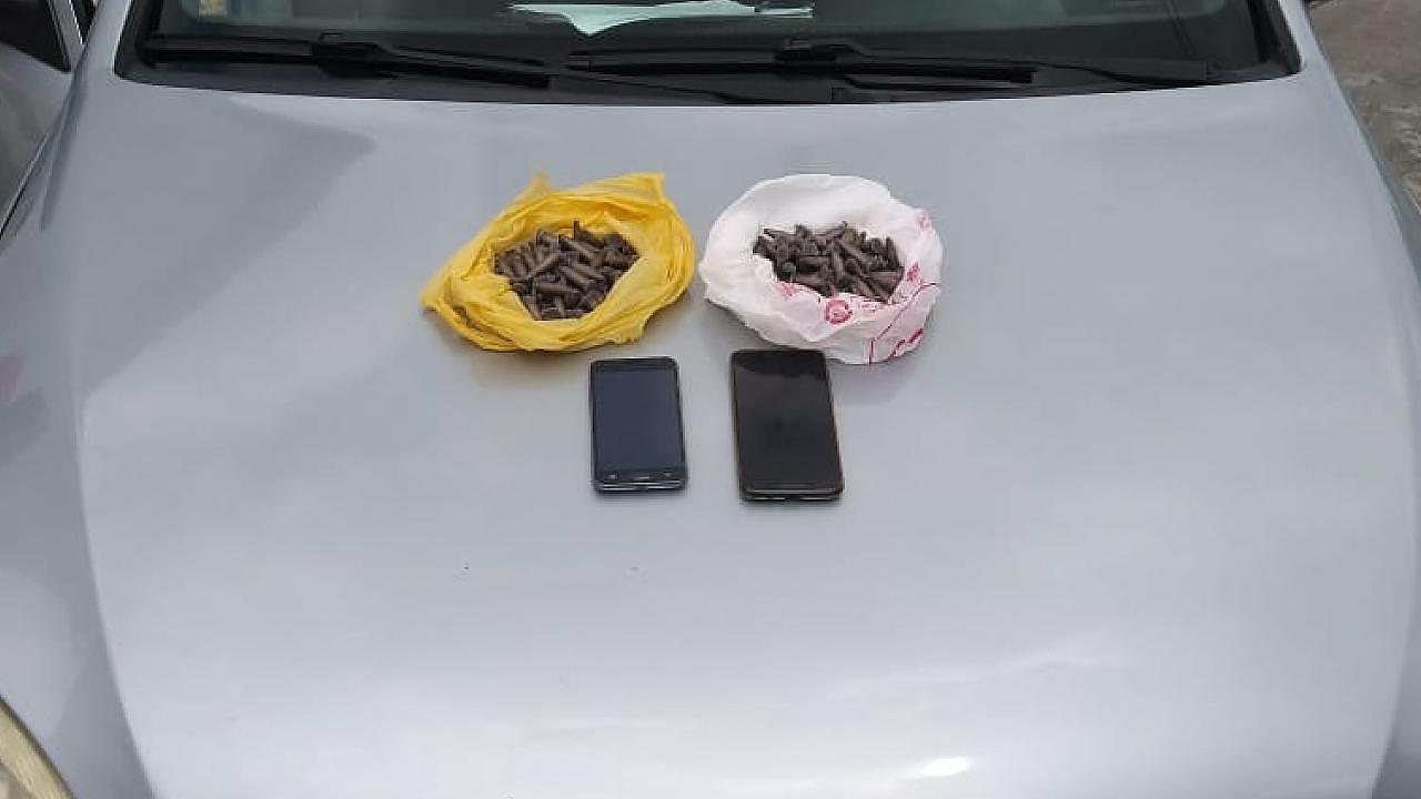 Adolescentes são flagrados entregando pacotes de cocaína em Taubaté