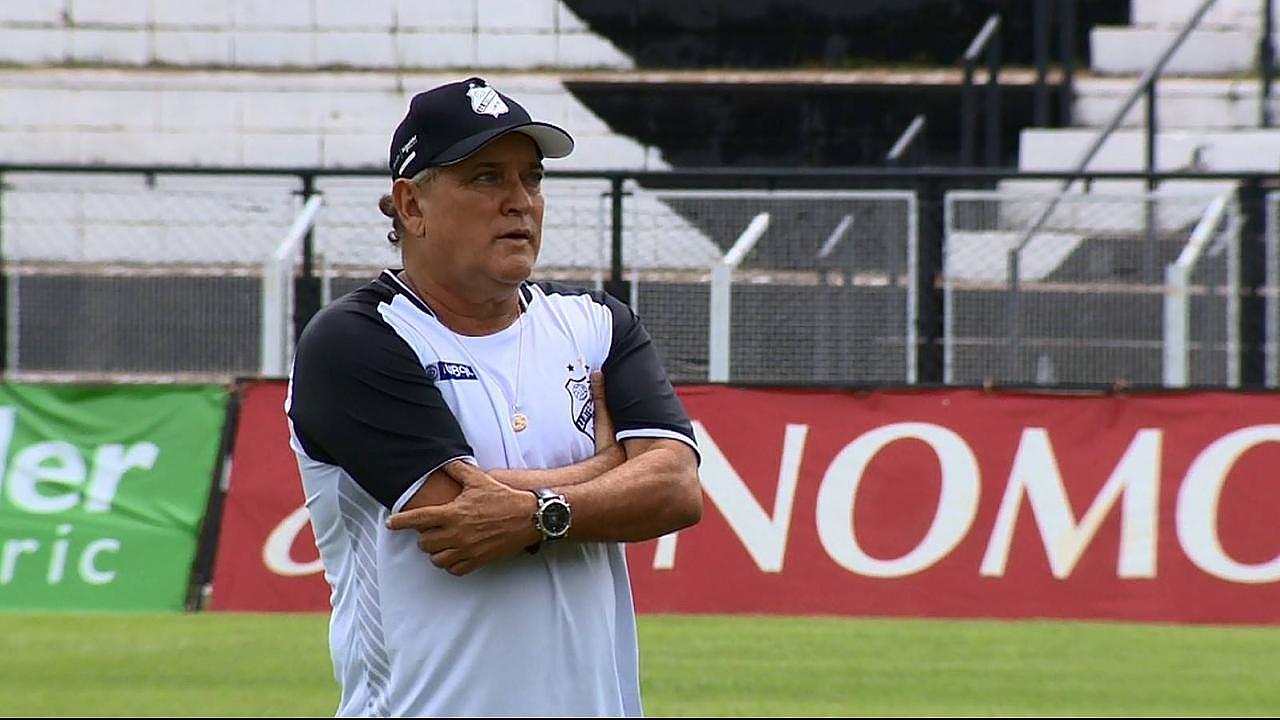 “Rei do Acesso” é anunciado como novo treinador do EC Taubaté