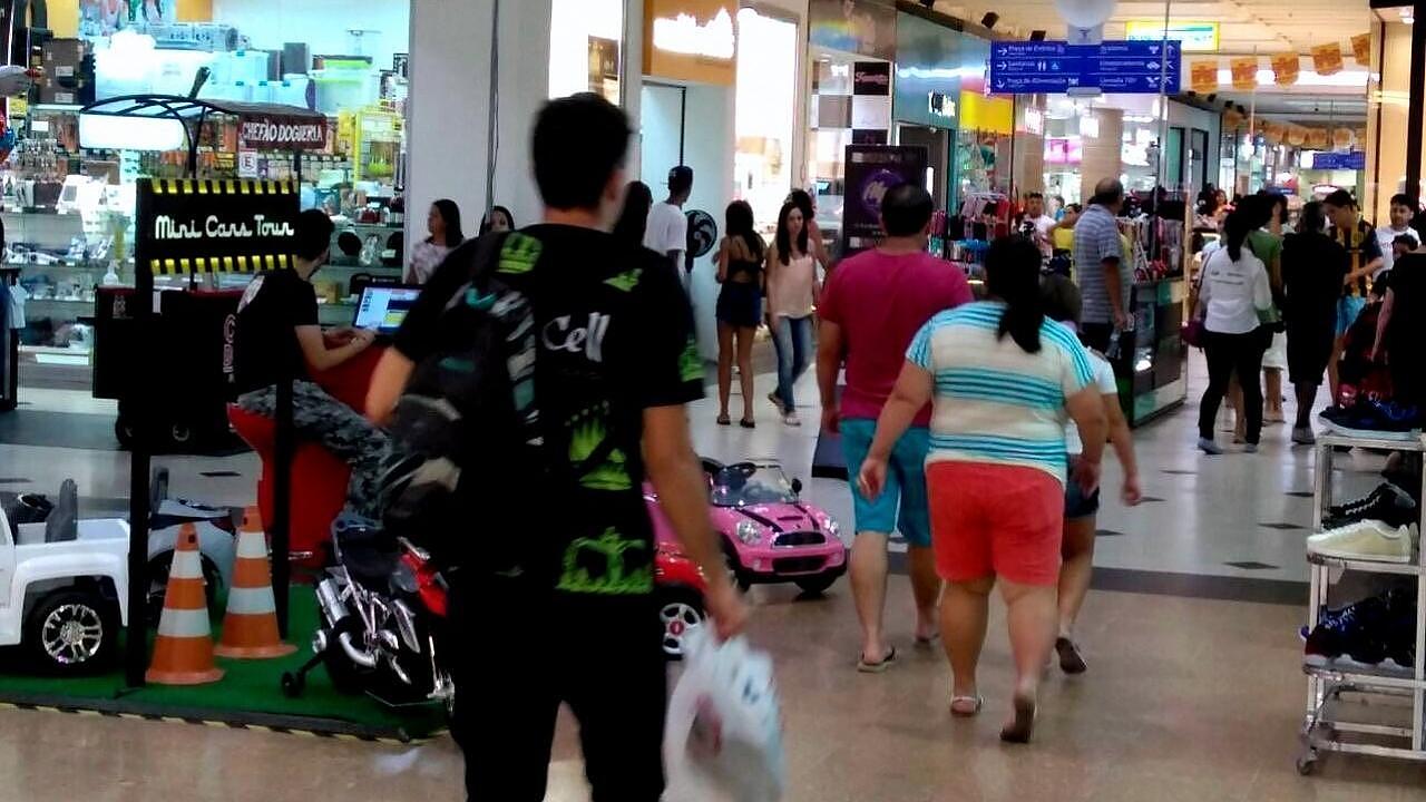 Shoppings de Taubaté adotam horário reduzido como medida preventiva