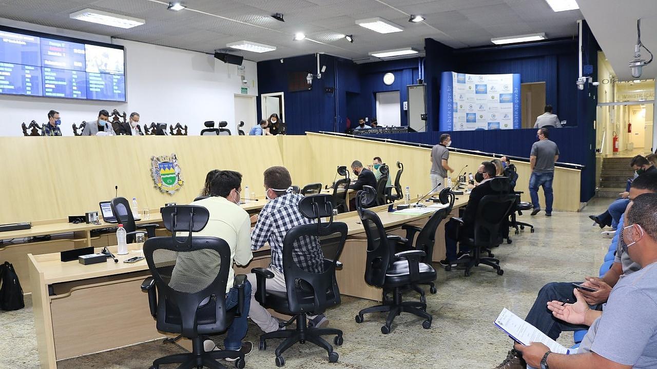 Secretarias municipais apresentam metas fiscais na Câmara de Taubaté