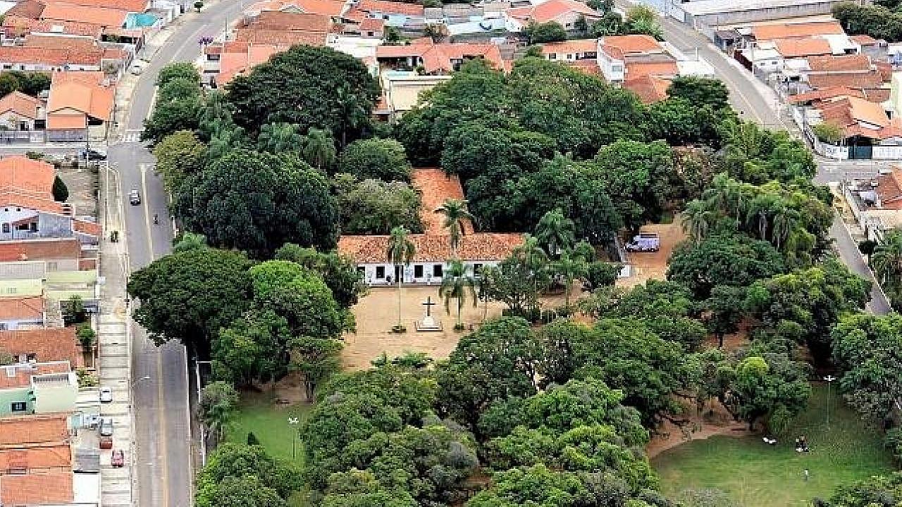 Mapeamento identifica 650 árvores em 11 praças e parques de Taubaté