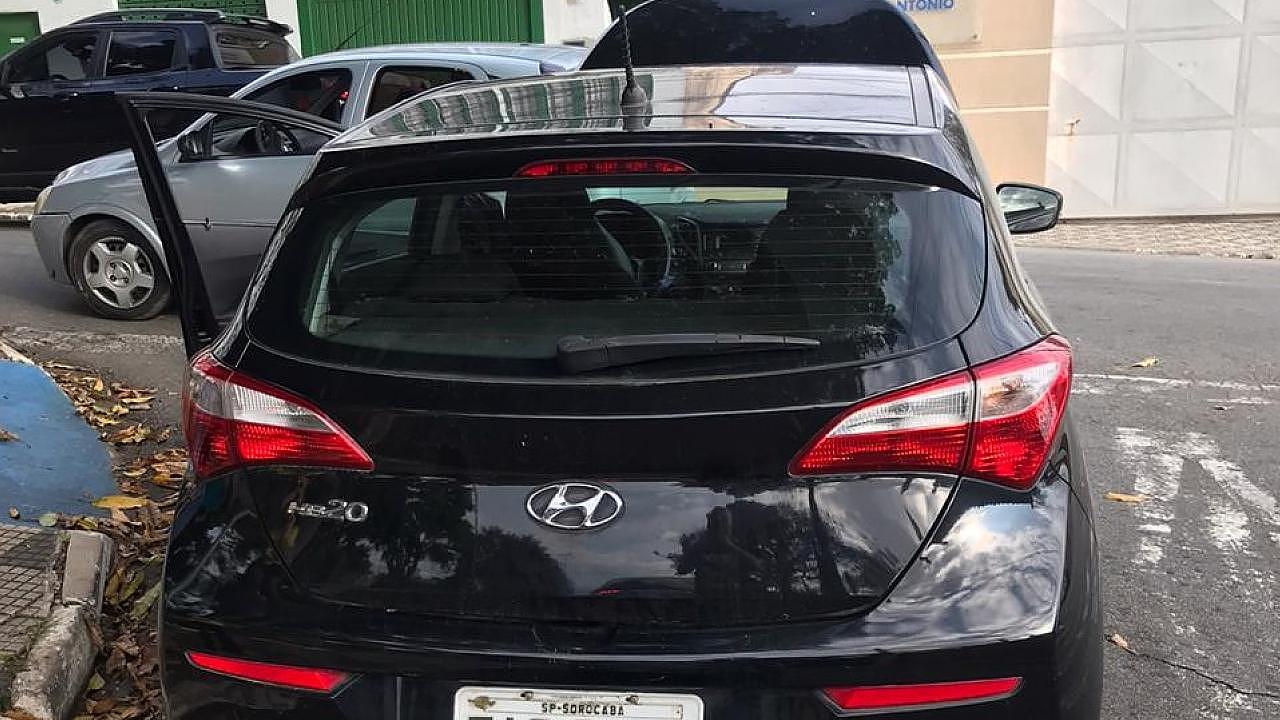 Mulher é presa com carro clonado no bairro Alto São Pedro