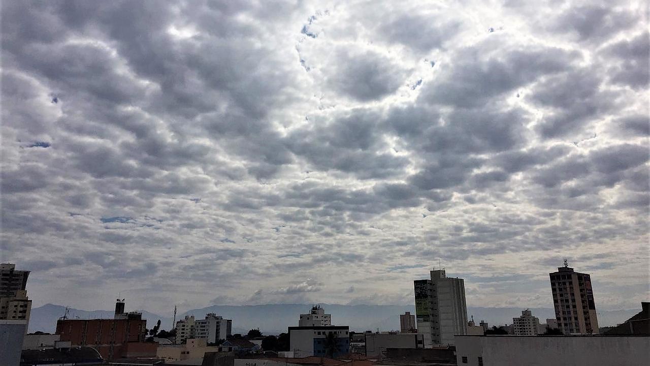 Terça-feira com predomínio de nuvens em Taubaté e região