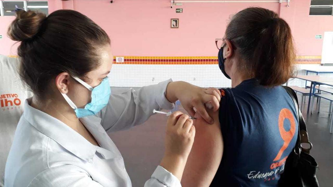 Taubaté oferece dose de reforço para quem tomou a vacina Janssen