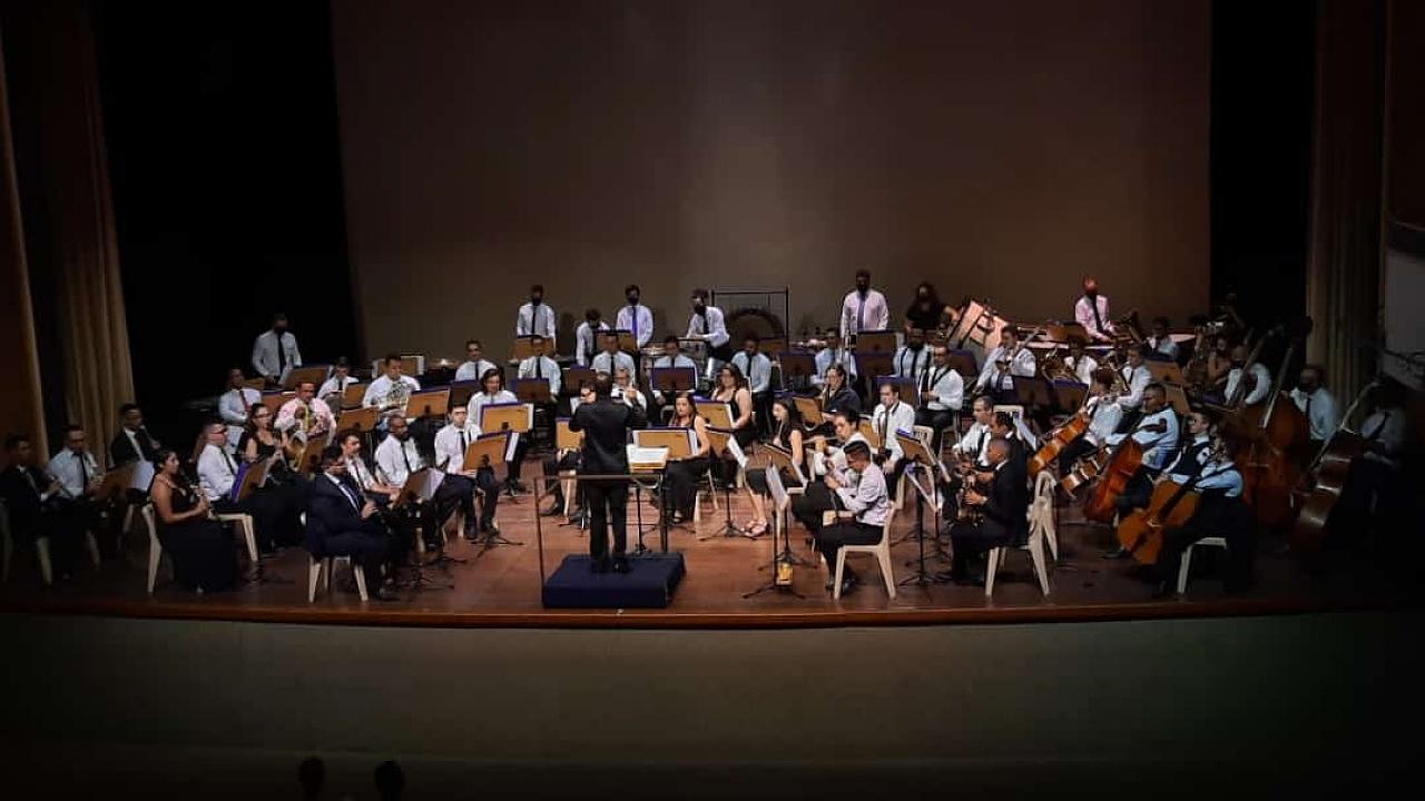 Banda Sinfônica de Taubaté realiza concerto gratuito no Teatro Metrópole