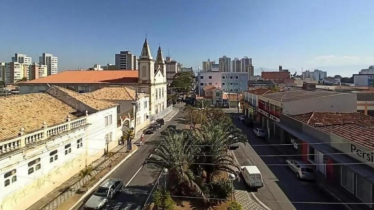 Temperaturas seguem em elevação no Vale do Paraíba Temperaturas seguem em elevação no Vale do Paraíba