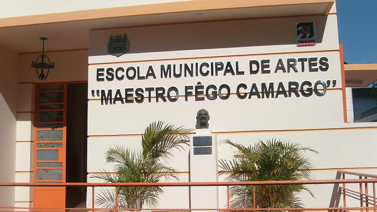 Escola Fêgo Camargo tem inscrições abertas para processo seletivo